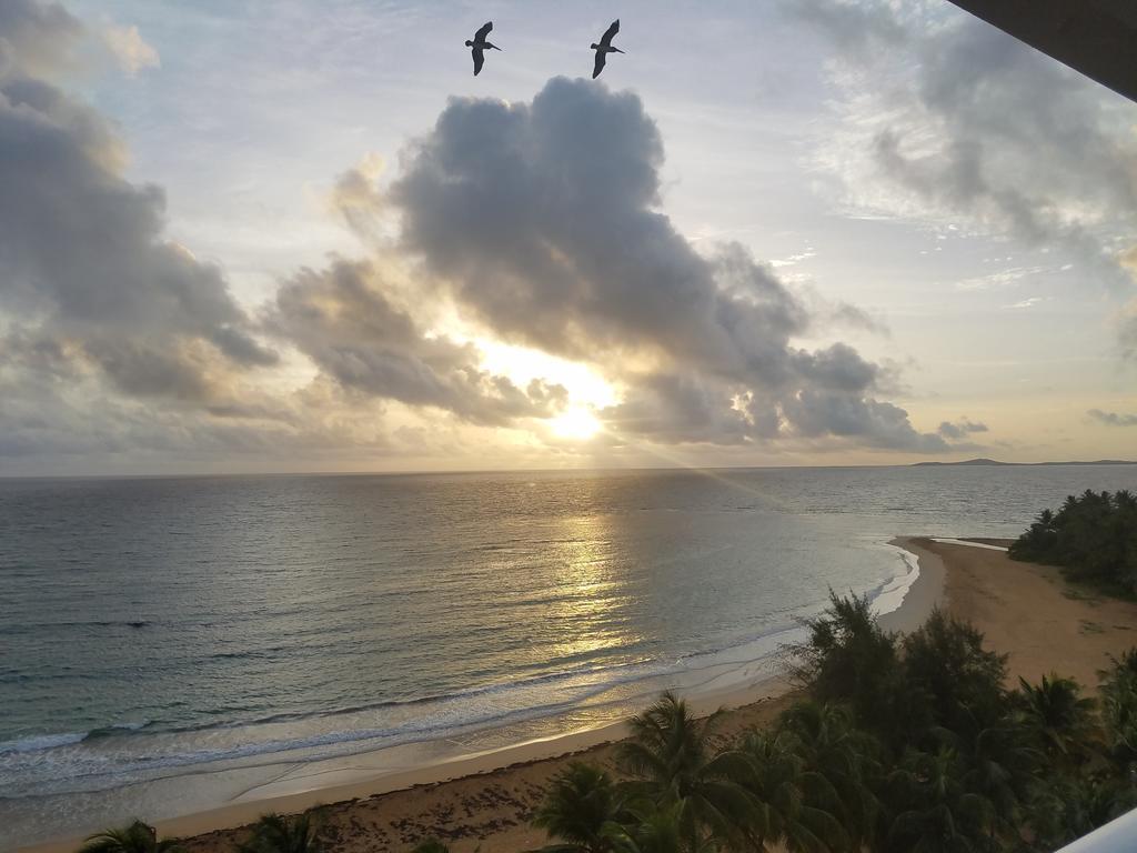 Beach Front Apartment In ルキリョ エクステリア 写真